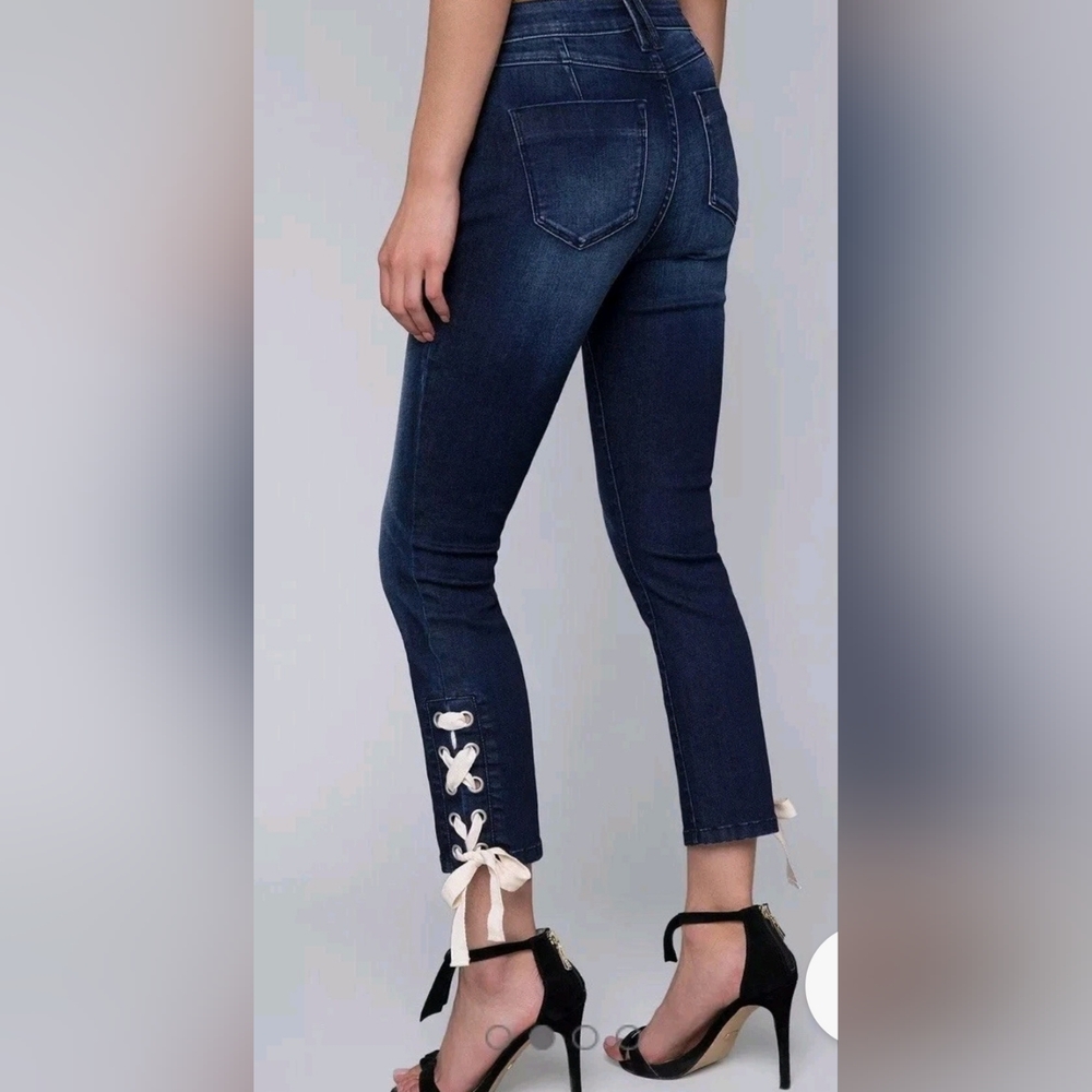 Bebe Lace Up Heartbreaker Cropped Jeans Size 25 - Picture 12 of 13